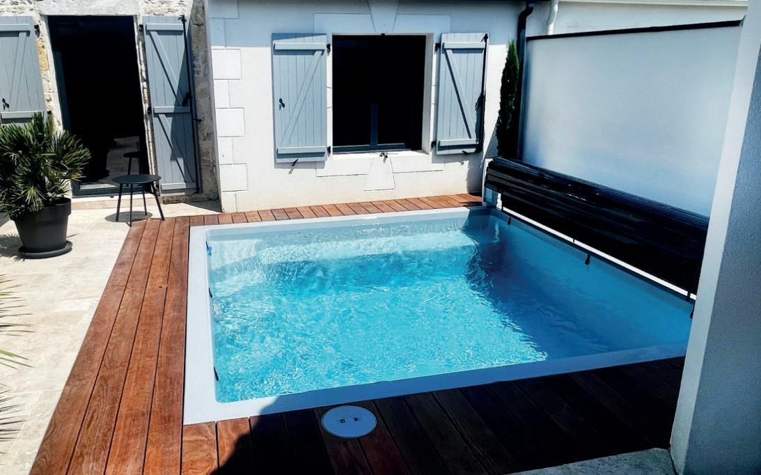 Piscina de fibra de vidrio Cube