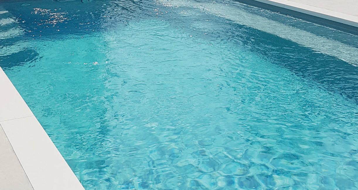 Piscina de fibra de vidrio Entertainer 10