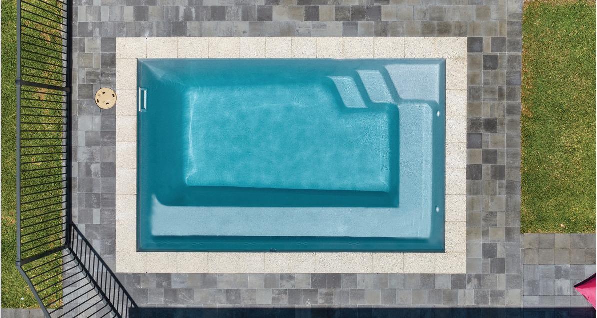 Piscina de fibra de vidrio Entertainer 4